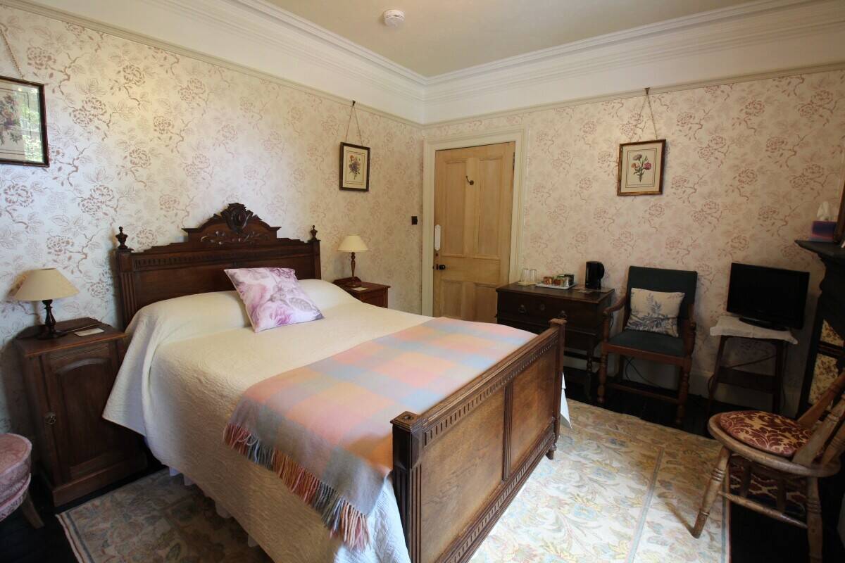 Stunning Period Property with Guest House and Catering Business in Speyside Heartland Photo 6