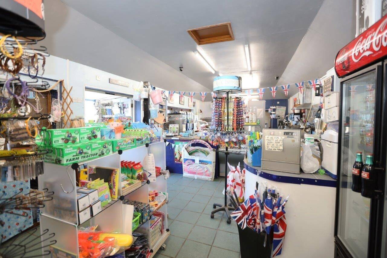 Prime Seaside Investment Opportunity, Residential/Commercial Property in Lowestoft Photo 7