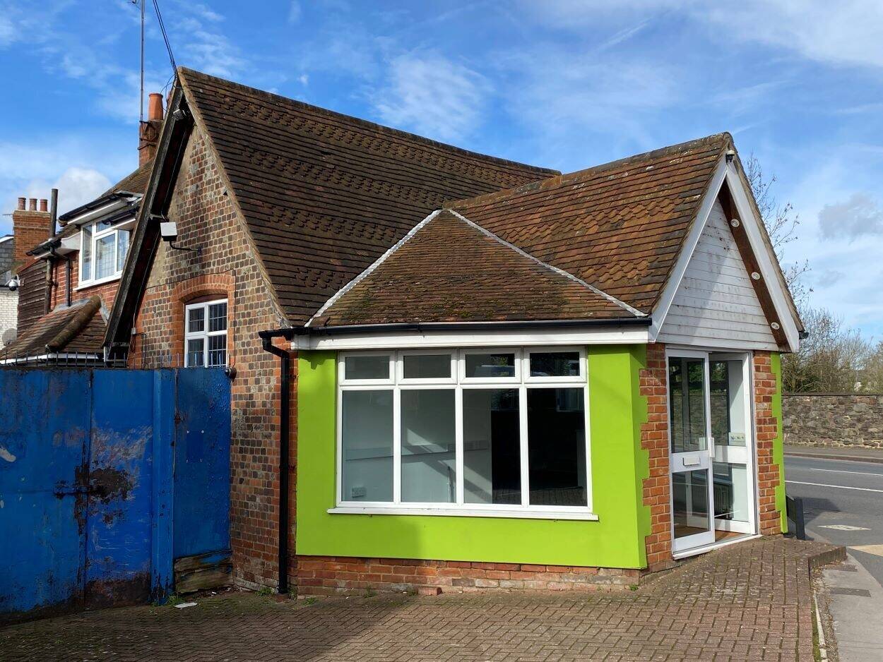 Commercial Premises To Let in Reading, Wokingham Road - E-Class /A1 / A2 Photo 7