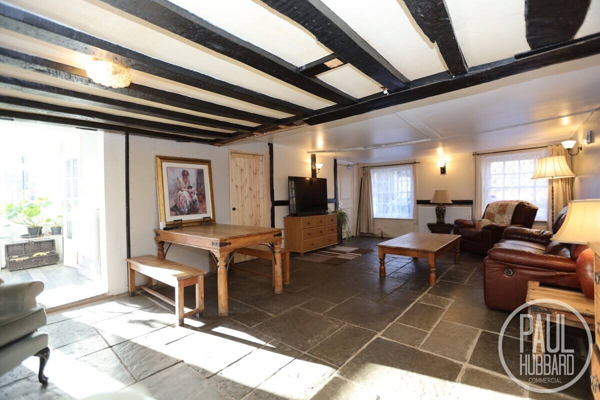 Charming Grade II Listed Guesthouse with Development Potential in Tacolneston, Norfolk Photo 7