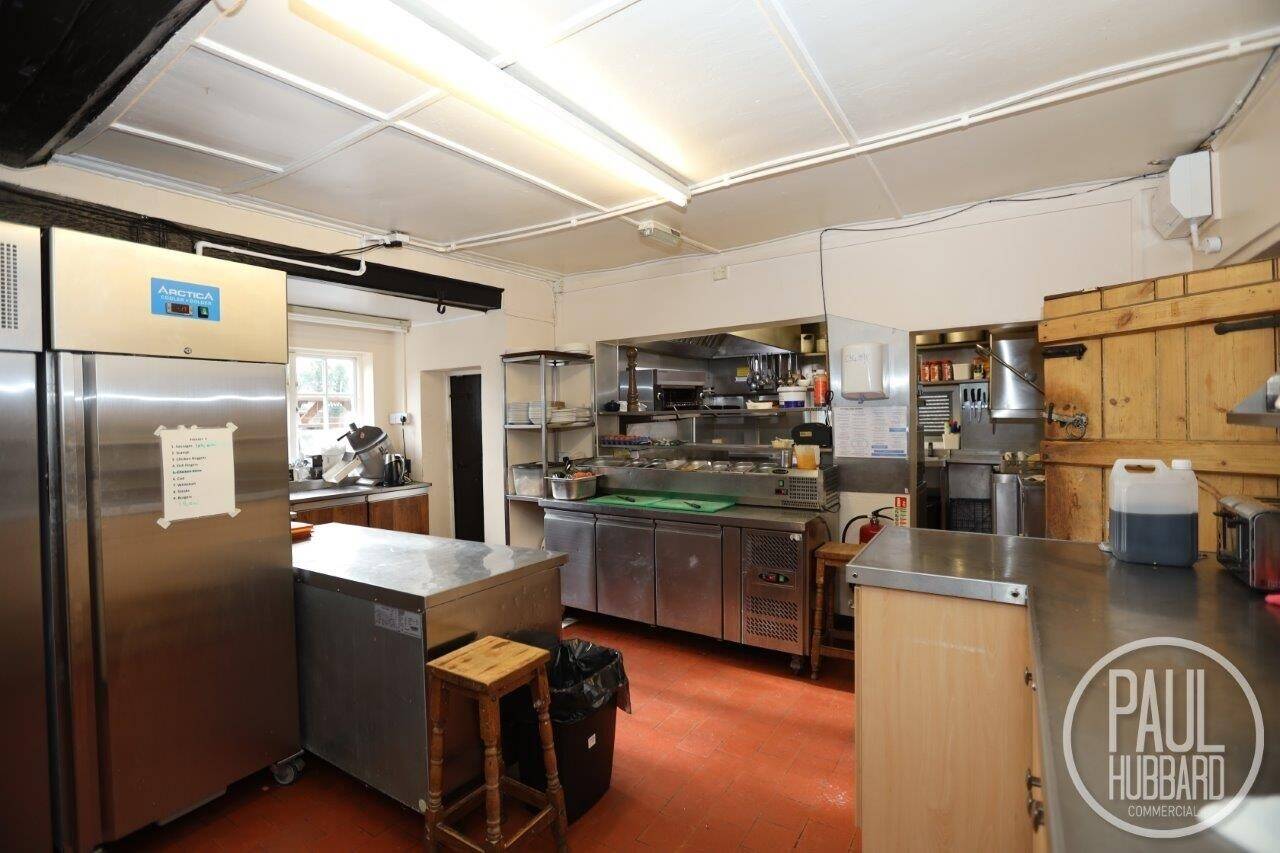 Grade II Listed Pub and Restaurant with Owner's and Guest Accommodation in Needham Market Suffolk Photo 7