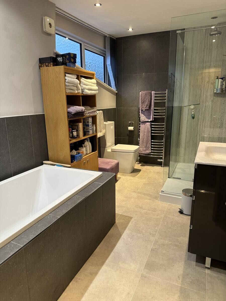 Prime Multi-Purpose Property in Buxton - Renovated Luxury Apartment and Commercial Spaces Awaits New Photo 7
