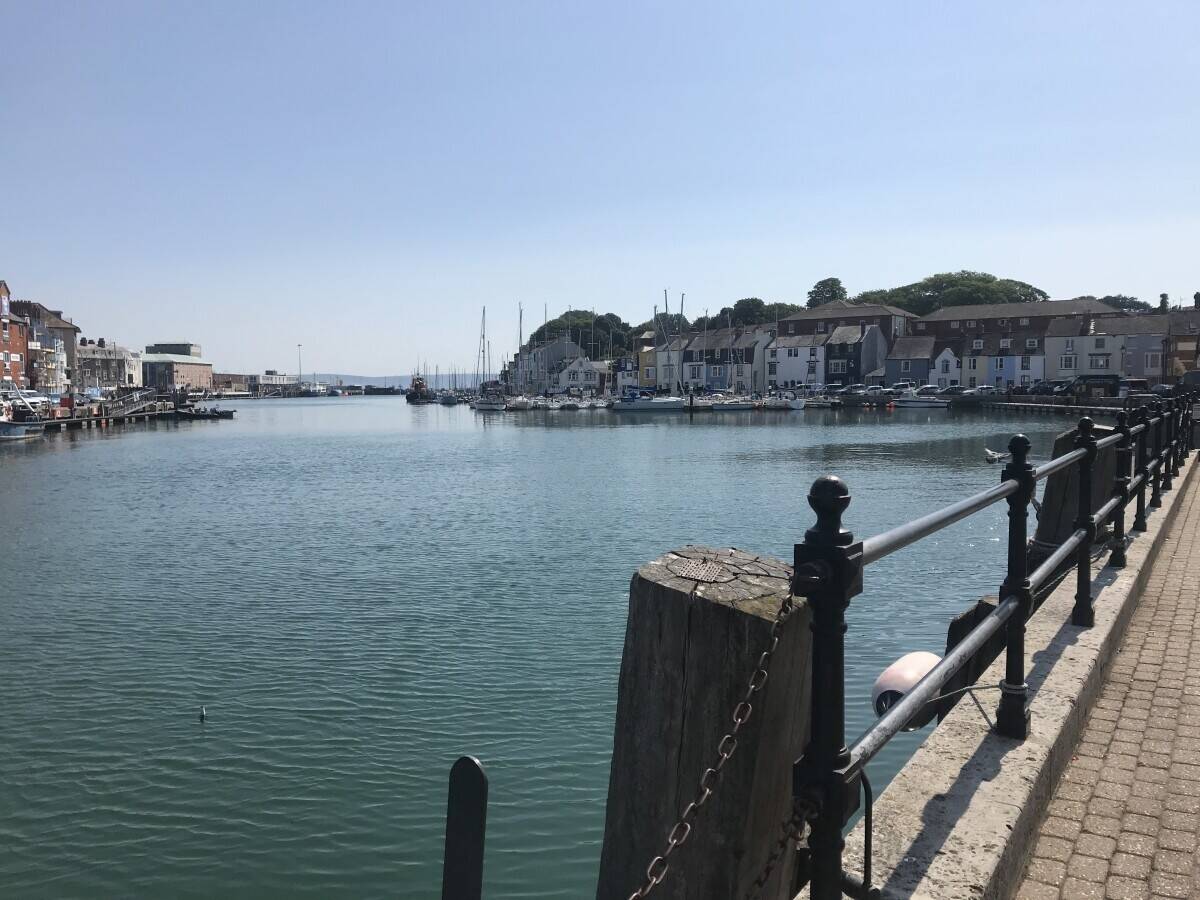 Rent a Cafe at Weymouth Harbour with Outdoor Seating Photo 7