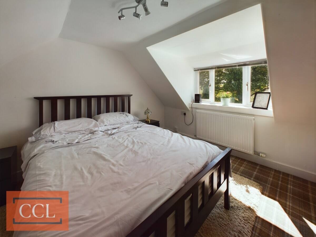 Charming 3-Bedroom Granite House with Advanced Kennel Facility in Lumphanan Aberdeenshire Photo 7