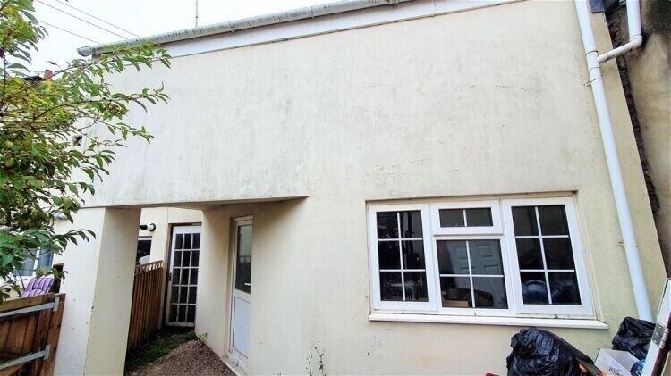 Bid on Promising Mixed-Use Investment Property, Centrally Located in Newton Abbot, Near Railway Sta Photo 7