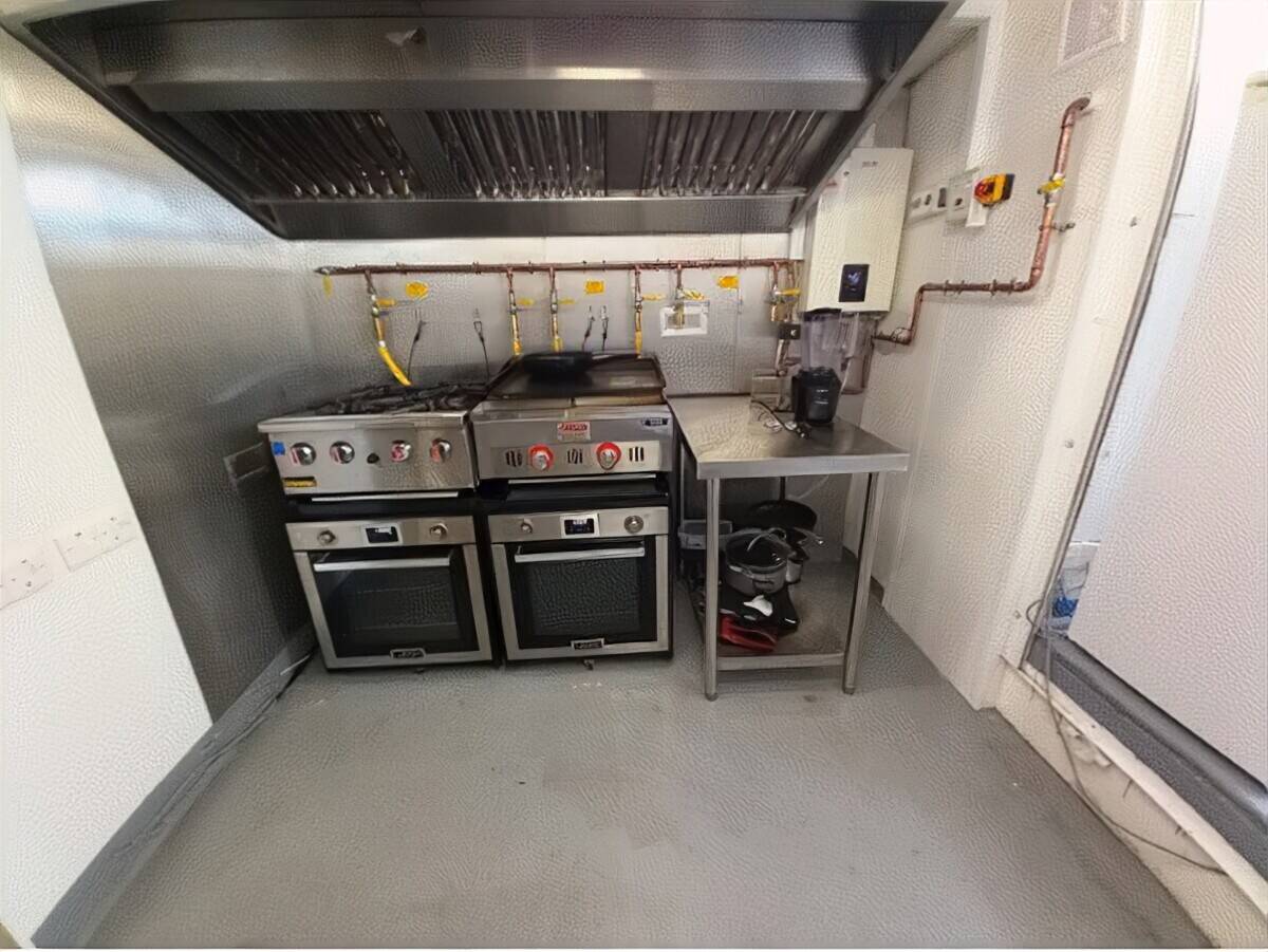 Freehold Cafe Bistro Boat Ready to Trade in Gloucester Quays Photo 7