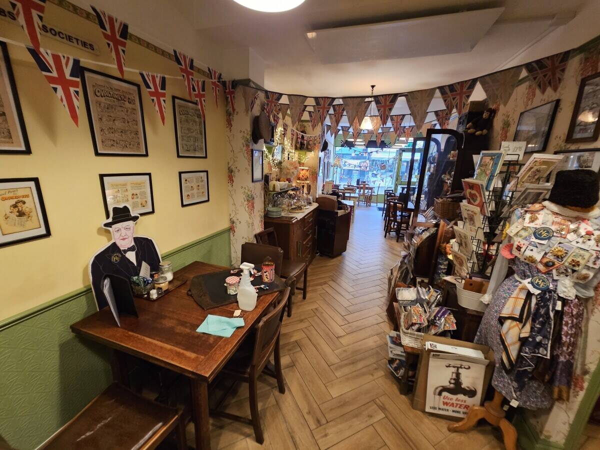 Two-Storey Freehold Building for Sale in Ramsgate - Perfect for Café or Rental Investment Photo 7