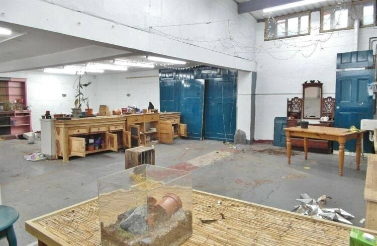 Prime Mixed-Use Freehold in Cardiff with Planning for Seven Flats, Ideal for Buy-to-Let or Redevelop Photo 7