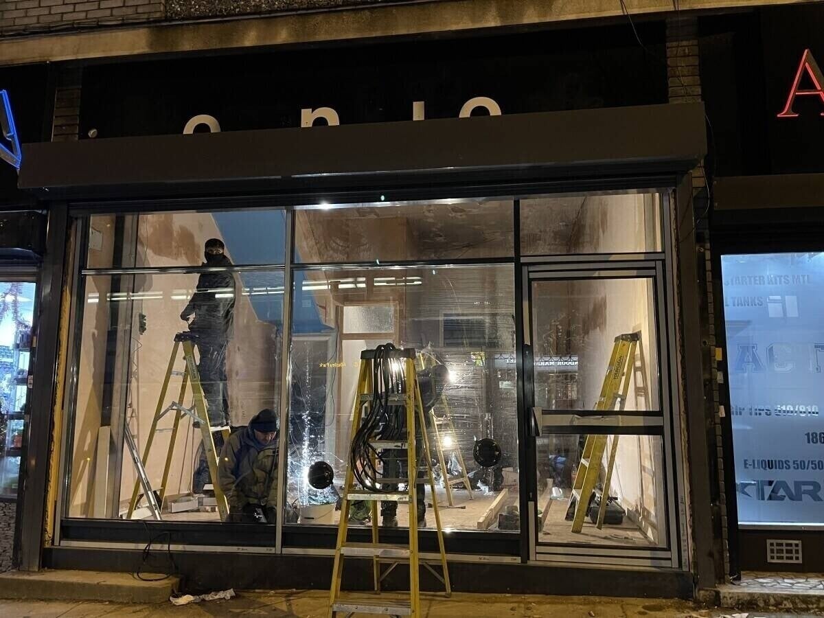 Retail Shop in Coventry West Midlands: High Street Location, Full Refurbishment, Lease Sale Photo 7