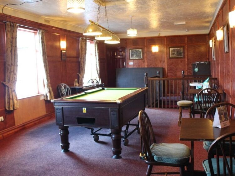 Prime 3-Bedroom Public House with Parking in South Lincolnshire Village for Sale Photo 7