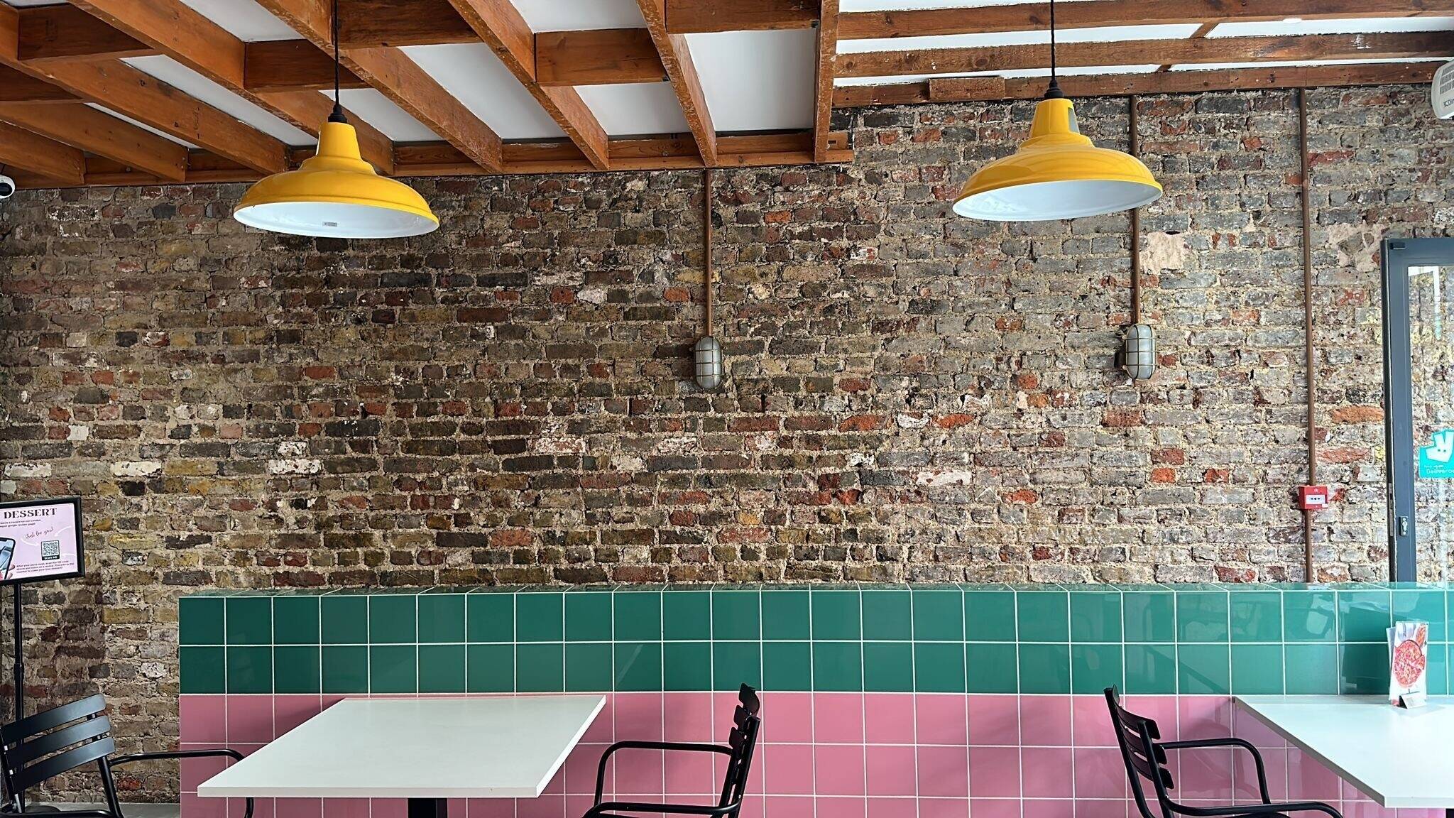 Incredible Opportunity to Take on this Well established commercial unit Photo 7