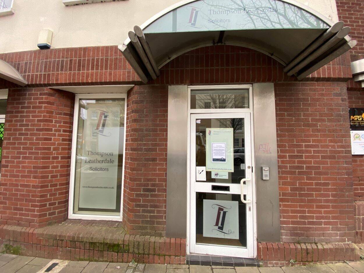Spacious E-Class Commercial Office Available for Immediate Rent in London Street, Reading Photo 7