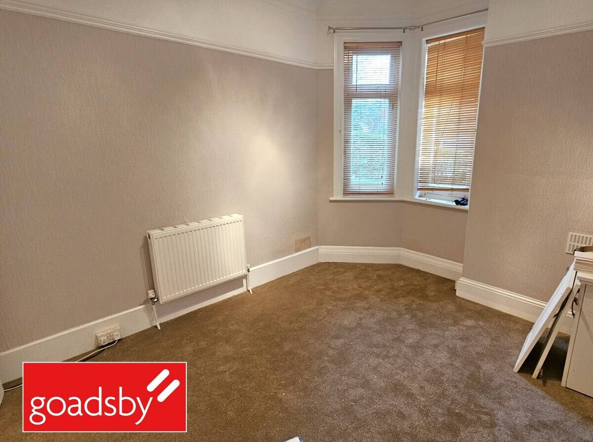 Sought-After Bournemouth Location Commercial Property Ideal for Home & Income Investment Photo 7