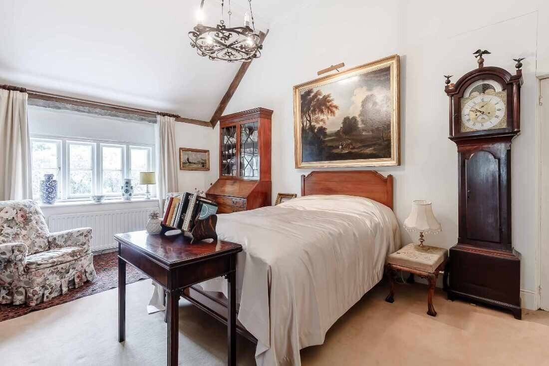 Charming 4BR Farmhouse and 3 Cottages in Tranquil Exeter Devon for Sale Photo 7