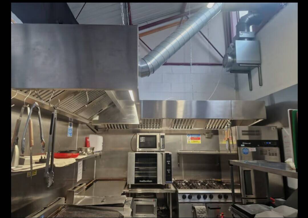 Fully Equipped, Newly Renovated Commercial Kitchen for Sale in New Malden London Photo 7