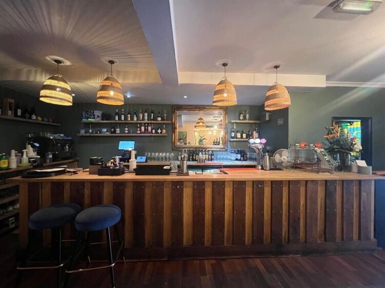 Prime Restaurant and Bar Lease Opportunity on Bristol's Whiteladies Road Photo 7