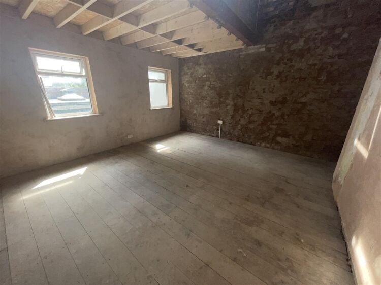 Bristol Office Building with Conversion Potential and Stunning Views for Sale Photo 7