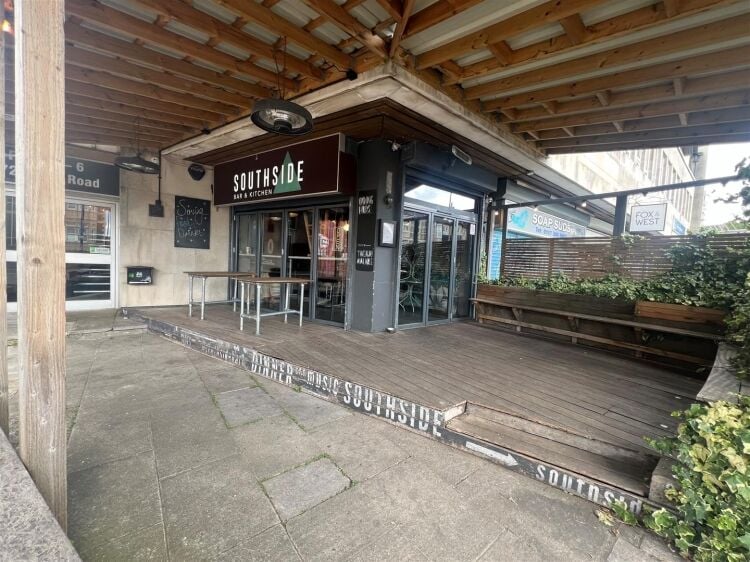 Fully Equipped Cafe/Bar with Terrace on Prominent Wells Road, Bristol Photo 7