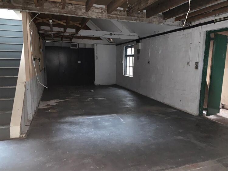 Spacious 2-Storey Workshop/Office Unit Available for Lease in Prime Bristol Location Photo 7