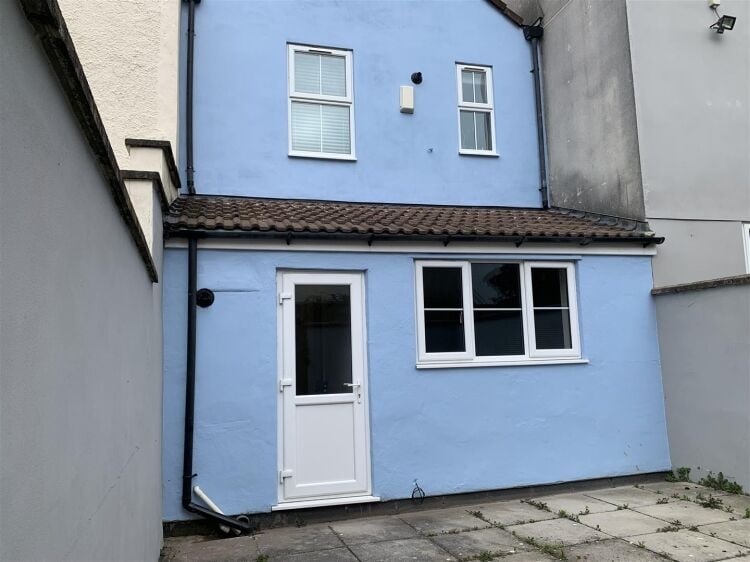 Prime Mixed Use Property in Desirable Bristol Location, Ideal for Investors or Developers Photo 7