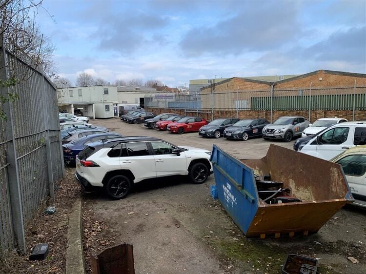 Prime for Redevelopment - Large Industrial Unit in Bristol with 6,284 sq ft Space Photo 7