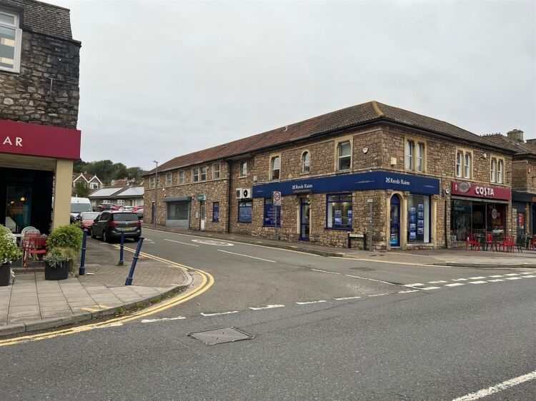 Modern First Floor Commercial Unit for Rent in Bristol, Ideal for Office or Salon Use Photo 7