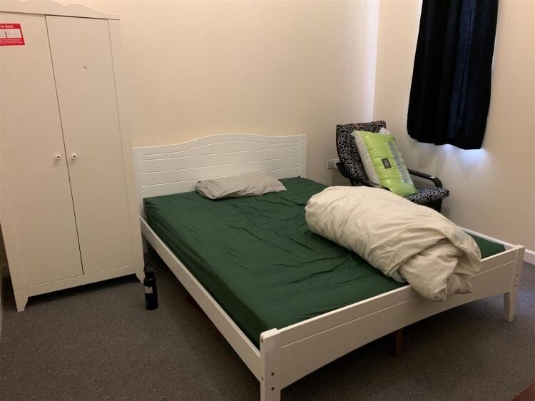Prime Mixed-Use Investment Opportunity in Bristol's Central Area Photo 7