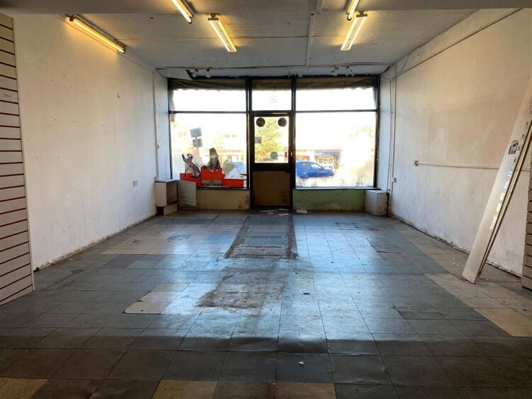 Retail Unit for Sale in Prime High Street Location in Staple Hill, Bristol Photo 7