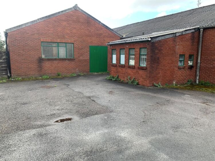 Large Detached Warehouse/Industrial Unit for Lease in Eastville Photo 7
