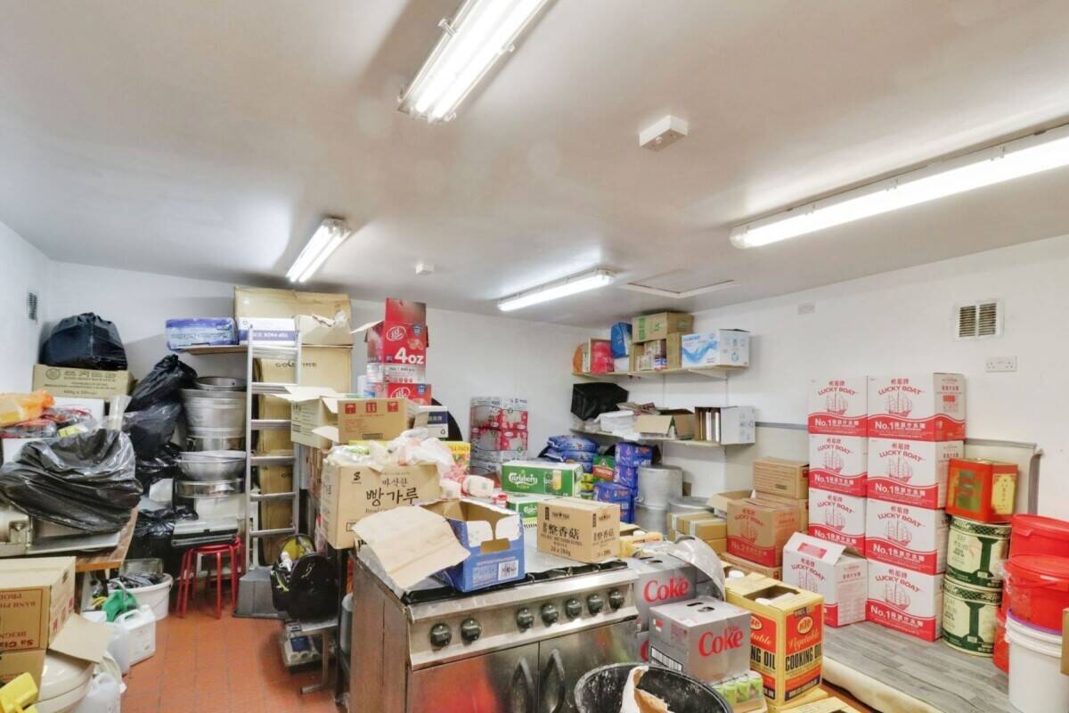 Established Chinese Restaurant and Takeaway Opportunity in Busy Collier Row, Romford Photo 7