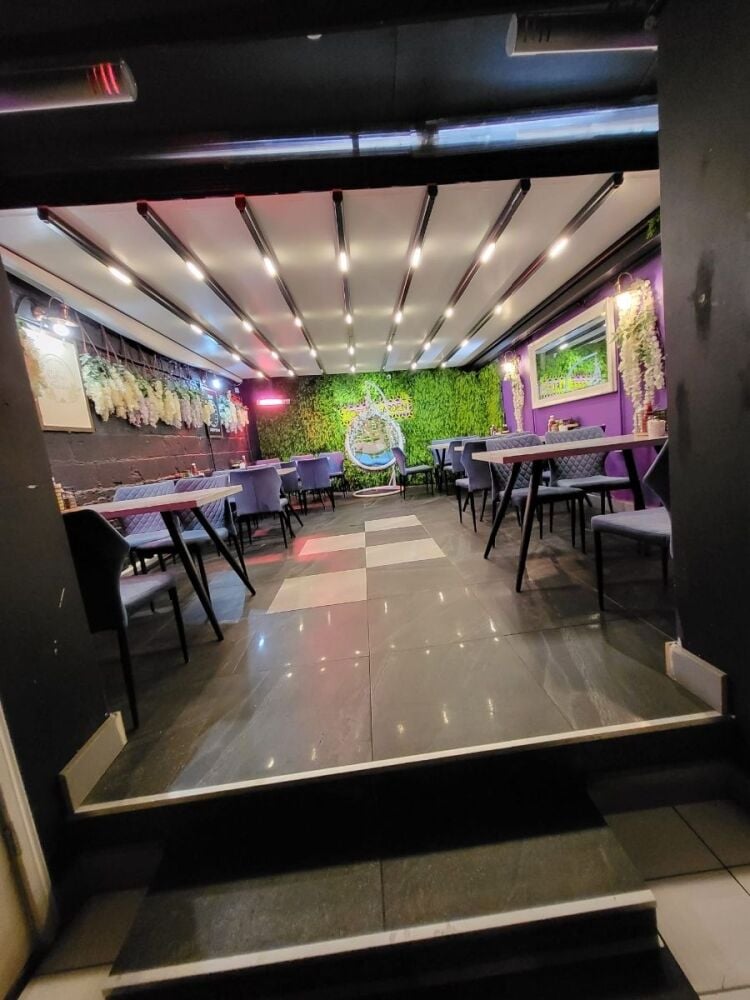 Cafe and restaurant business for sale in Leytonstone London with spacious seating and growth potenti Photo 7