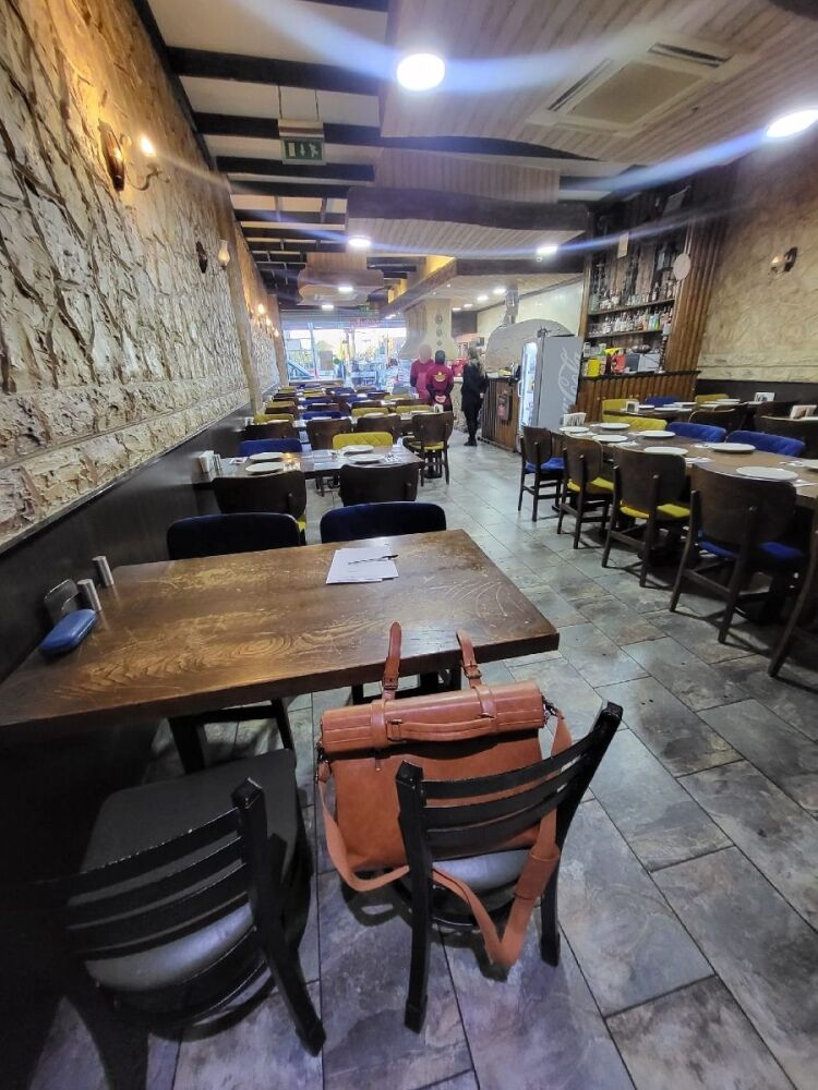 Mediterranean Restaurant and Takeaway for Sale in North London Photo 7