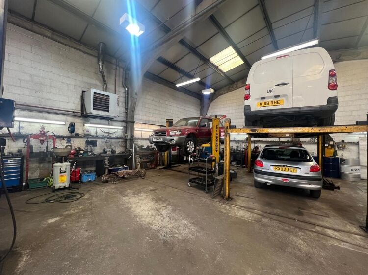 Vehicle repair business for sale in Bedminster Bristol with strong trading history Photo 7