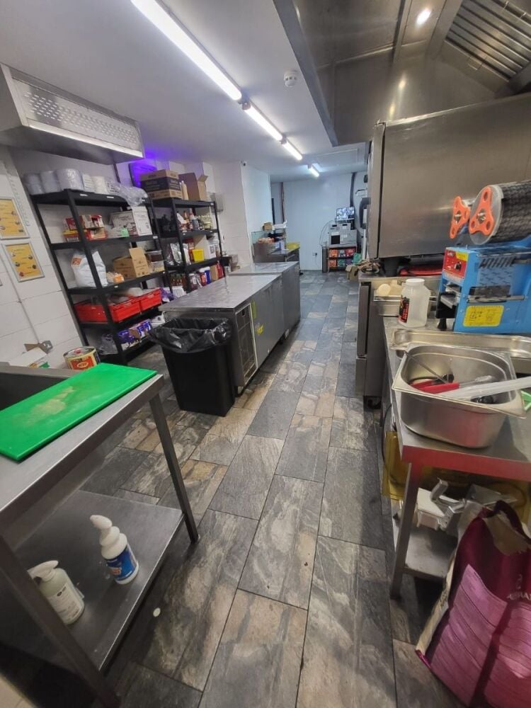 Fast Food Restaurant for Sale in Prime North London Location Photo 7