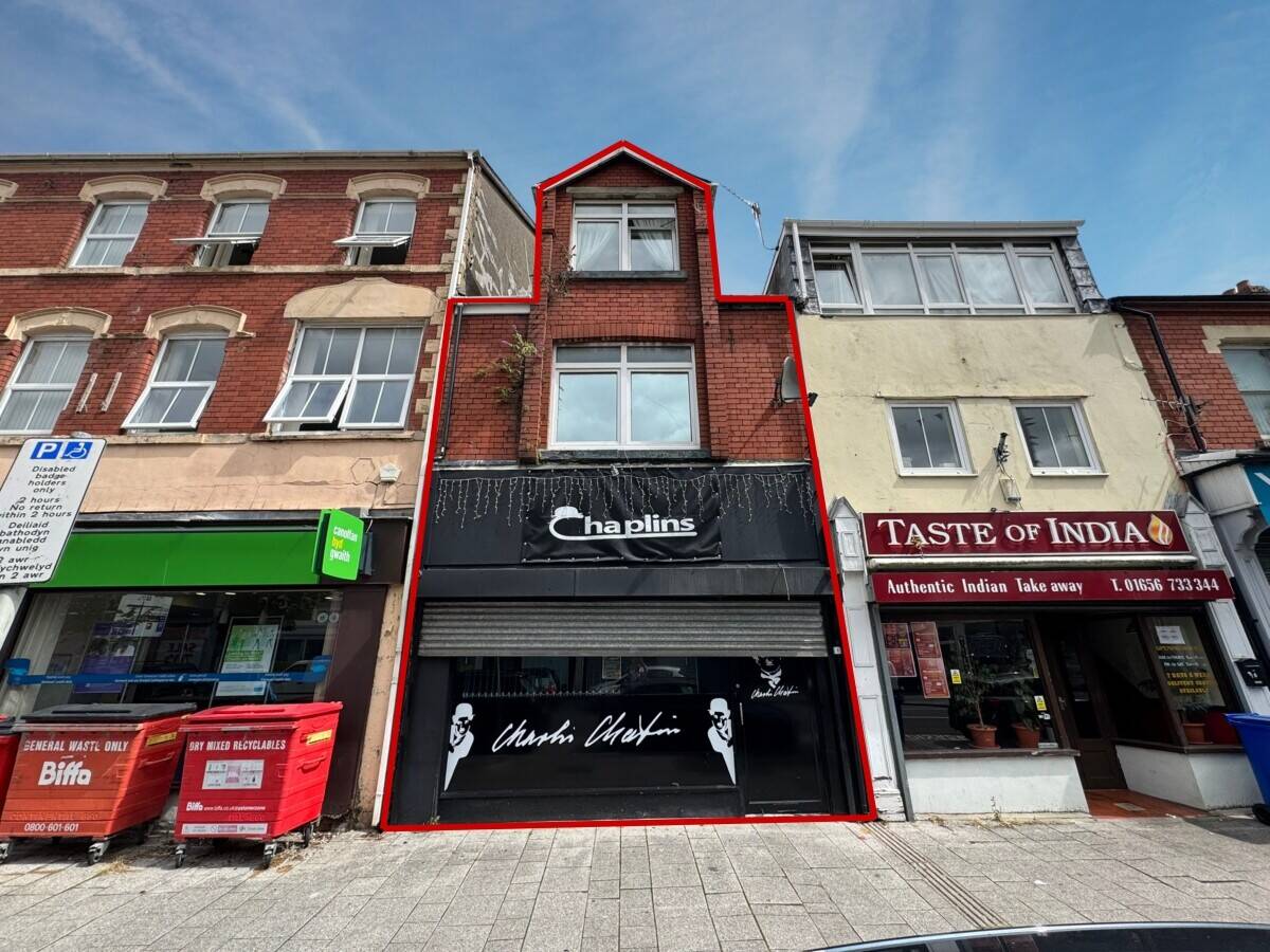 Four-Storey Freehold Public House in Maesteg Bridgend with Mixed-Use Potential Photo 7