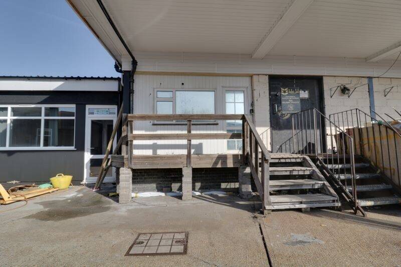 Office to Rent Approx. 300 sq. ft. Photo 7