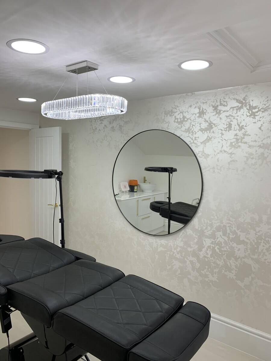 Luxury Hair and Beauty Salon Premises for Sale in Birkenhead Merseyside Photo 7