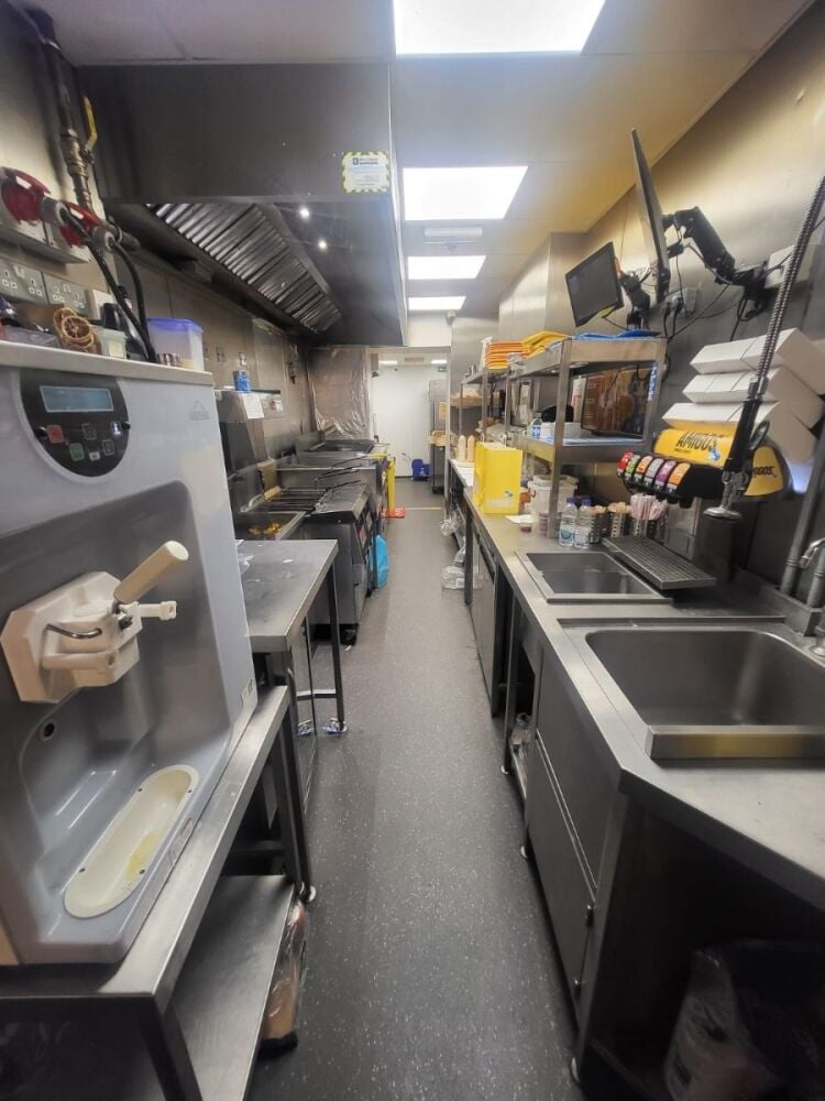 Fully Fitted Franchise Burger Restaurant for Sale in South West London Photo 7