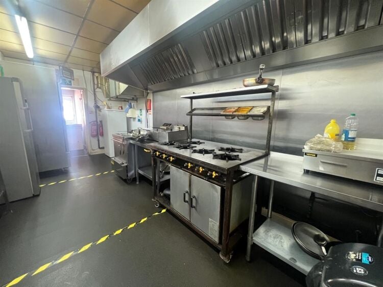 Fully fitted takeaway in Brentry Bristol with commercial extraction and gas hob available for sale Photo 7