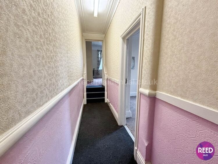 17-Bedroom Grosvenor Hotel Property for Sale in Rochford Essex with Conversion Plans Photo 7
