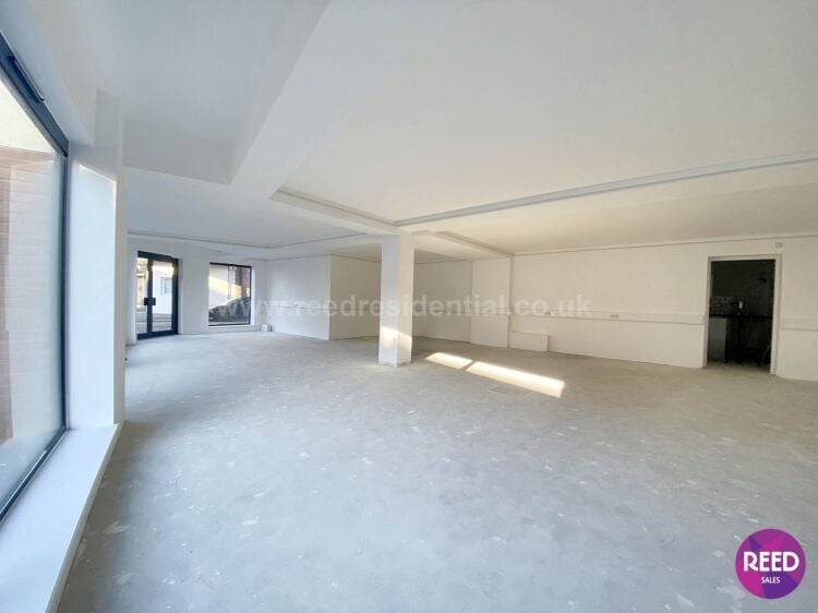 London Road, Westcliff On Sea Photo 7