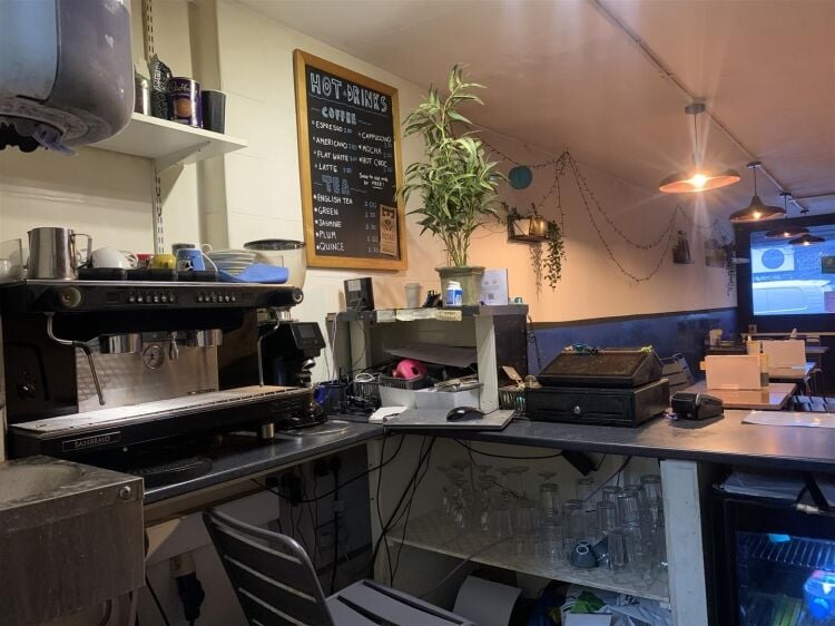Ground floor restaurant café for sale in Bristol with basement storage and city centre access Photo 7