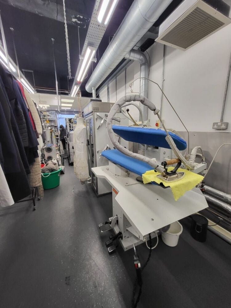 Dry Cleaners Shop in Barnet North London with Established Client Base Photo 7