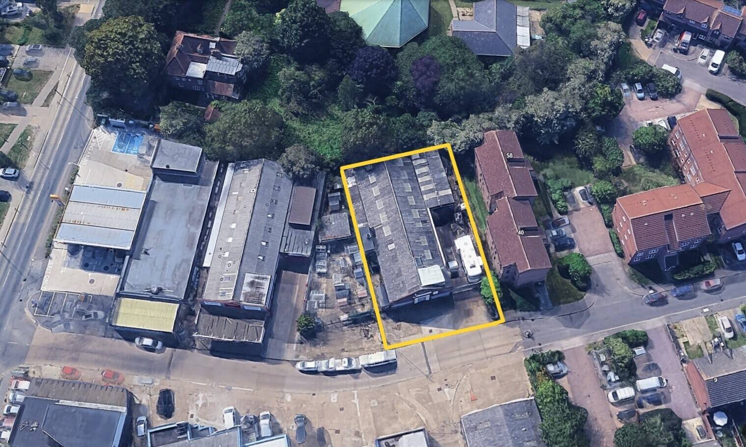 Industrial unit for sale in Rochford Essex with office space and transport access Photo 7