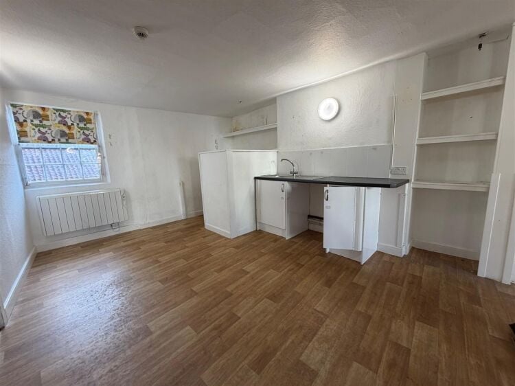 Substantial grade ii listed former nursery extending to approximately 4,658 sq ft over 5 floors, providing characterful and flexible accommodation. Photo 7