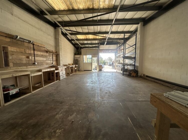A well-presented industrial unit of approximately 1,122 ft², ideally suited to a variety of light industrial, workshop, or storage uses (subject Photo 7