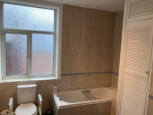 Mixed Property Investment Opportunity in Wakefield West Yorkshire Photo 7