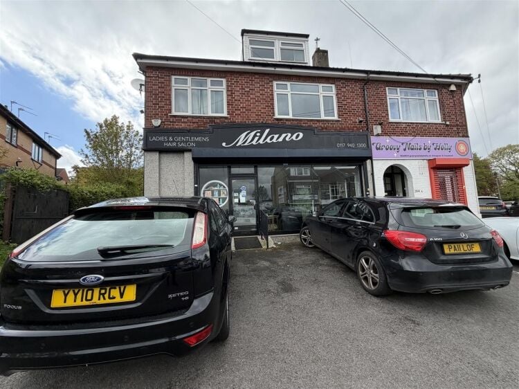 Fully fitted hair salon for sale in Bristol on Two Mile Hill Road, 600 sq ft with parking. Photo 7