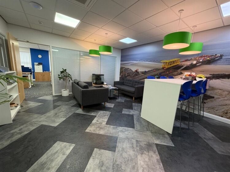 A modern semi detached office of approximately 2,272 ft² (211m²) arranged over two floors, with additional toilets, shower and reception lo Photo 7