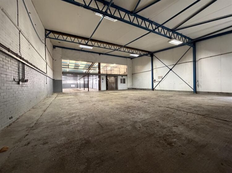 An end of terrace industrial unit measuring approximately 5,886 sq ft (546.8 sq m). the unit benefits from a spacious yard to the side and front provi Photo 7